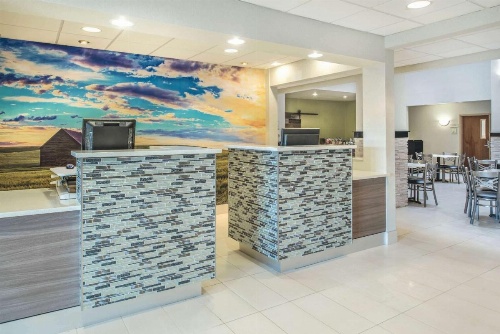 La Quinta Inn & Suites by Wyndham Moscow-Pullman image 17